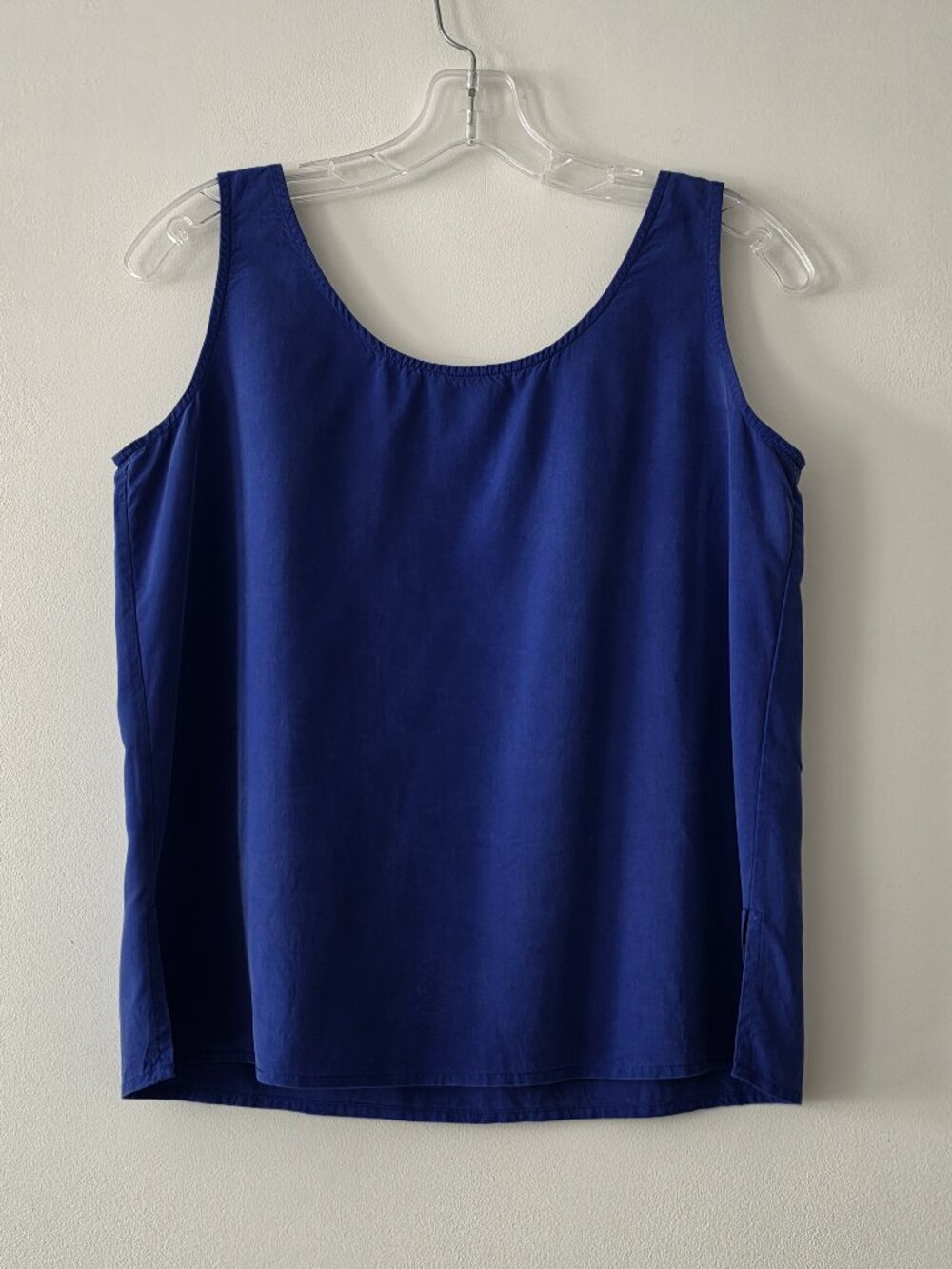 Saks Fifth Avenue Real Clothes 100% Silk Blue Scoop Neck Tank Pullover Sz Small